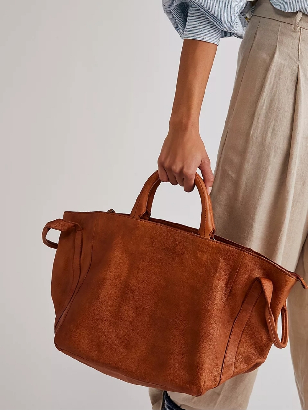 Free People Leslie Leather Tote In Cognac - Picture 3 of 11